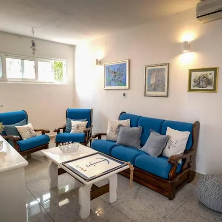 Tatil Evi House With Pool-splitska
