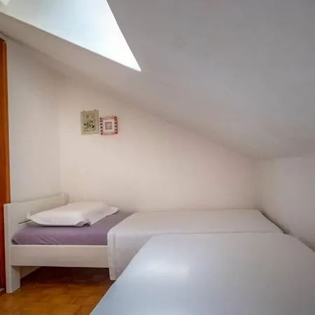 Tatil Evi House With Pool-splitska