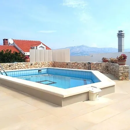 Tatil Evi House With Pool-splitska *