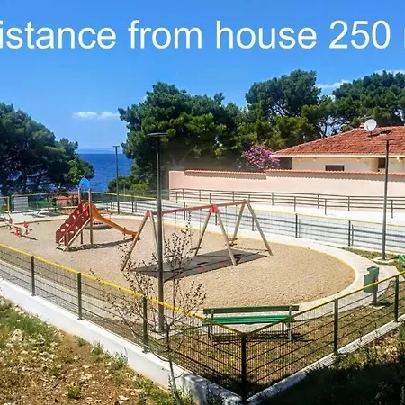 House With Pool-splitska