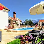 House With Pool-splitska * Splitska